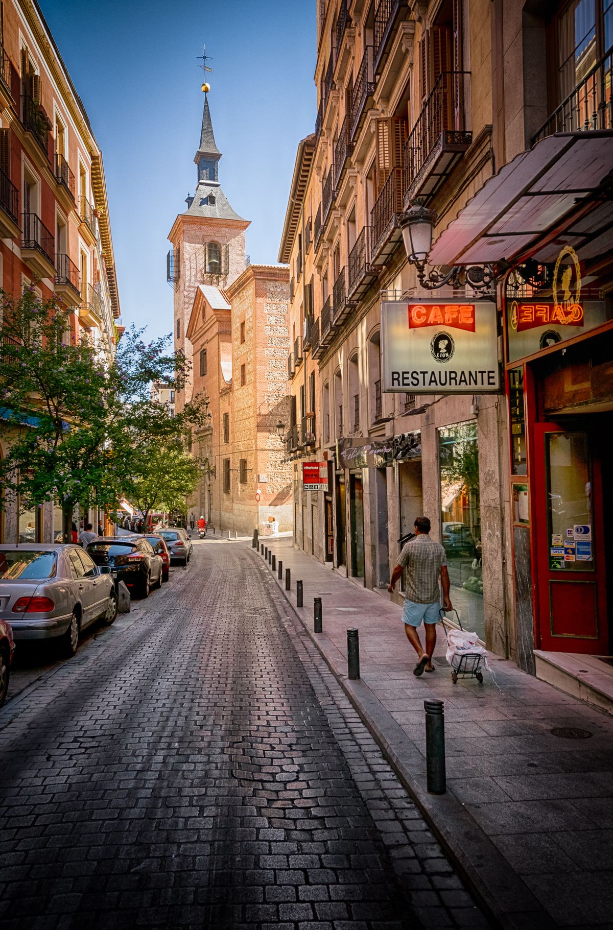 Calle Caballero de Gracia, Madrid