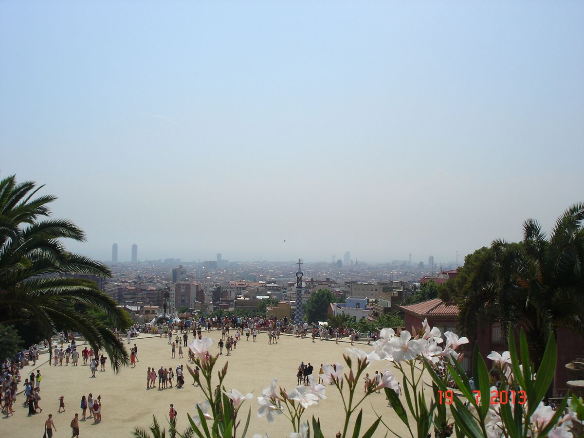 Ansicht von Parc Guell auf Barcelona