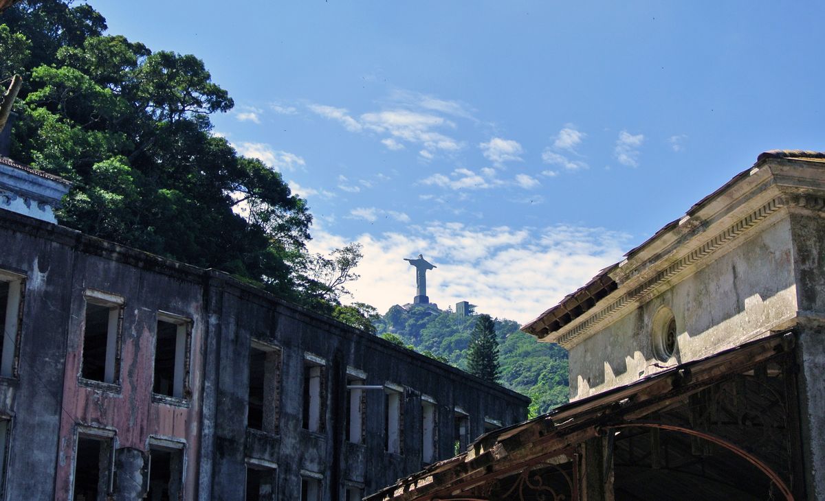 Looking towards Christ The Redeemer